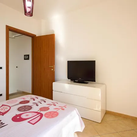 Amazing In Vakantiehuis Belmonte Calabro